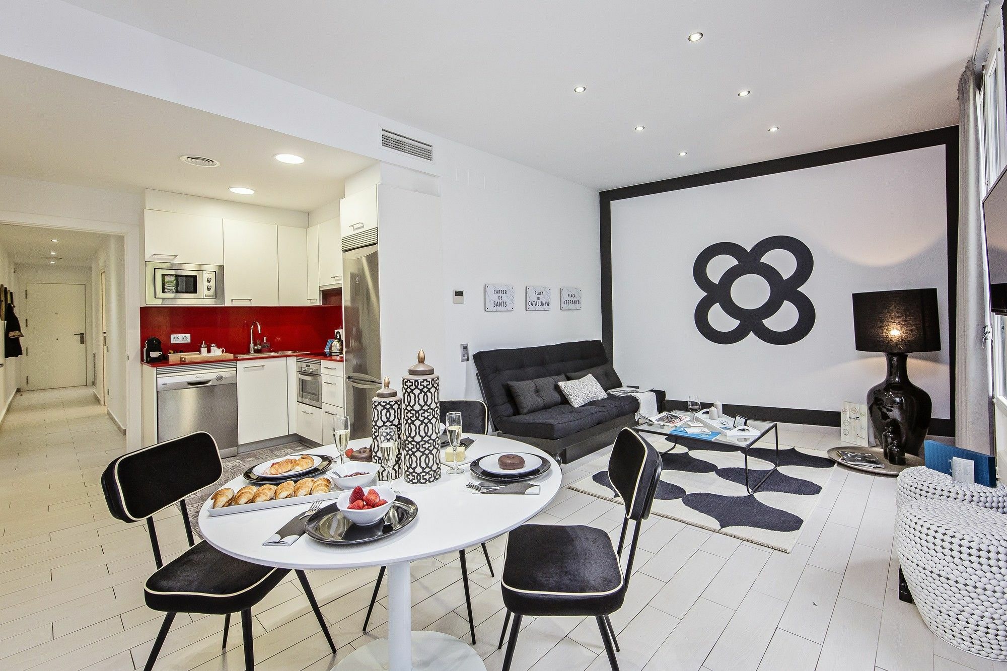 Sweett - Sants Apartment Barcelona Bagian luar foto