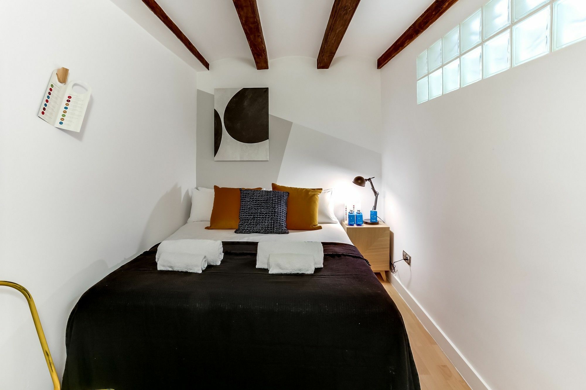 Sweett - Sants Apartment Barcelona Bagian luar foto