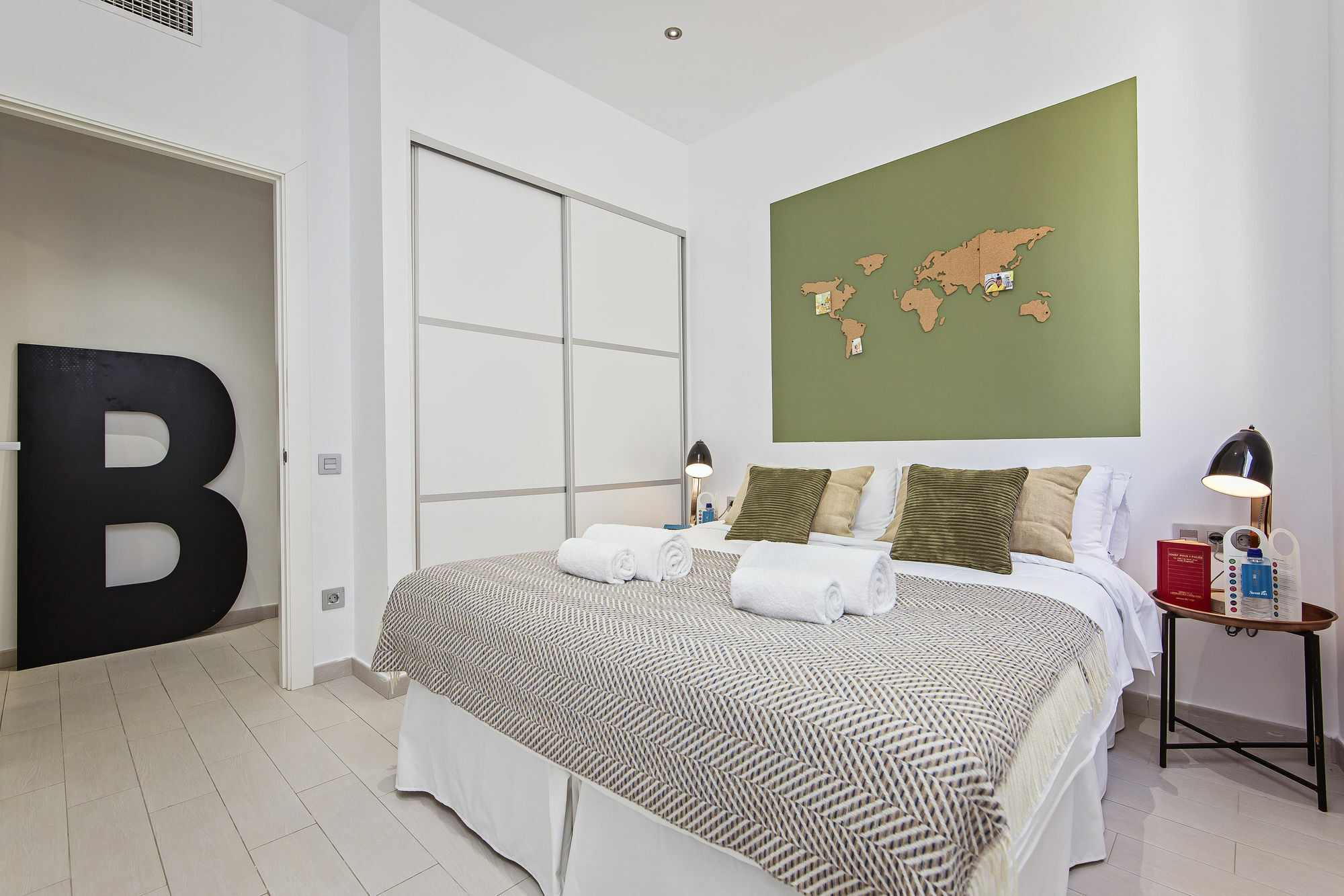 Sweett - Sants Apartment Barcelona Bagian luar foto